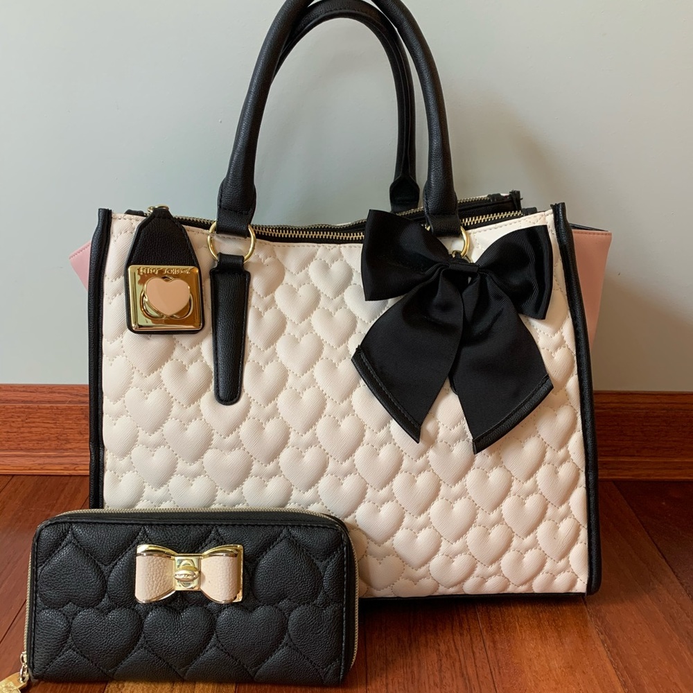 Betsy Johnson Black & White Bow Purse & Wallet